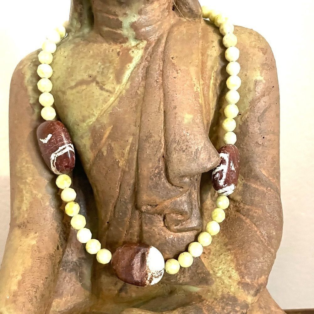 lemon chrysoprase  necklace